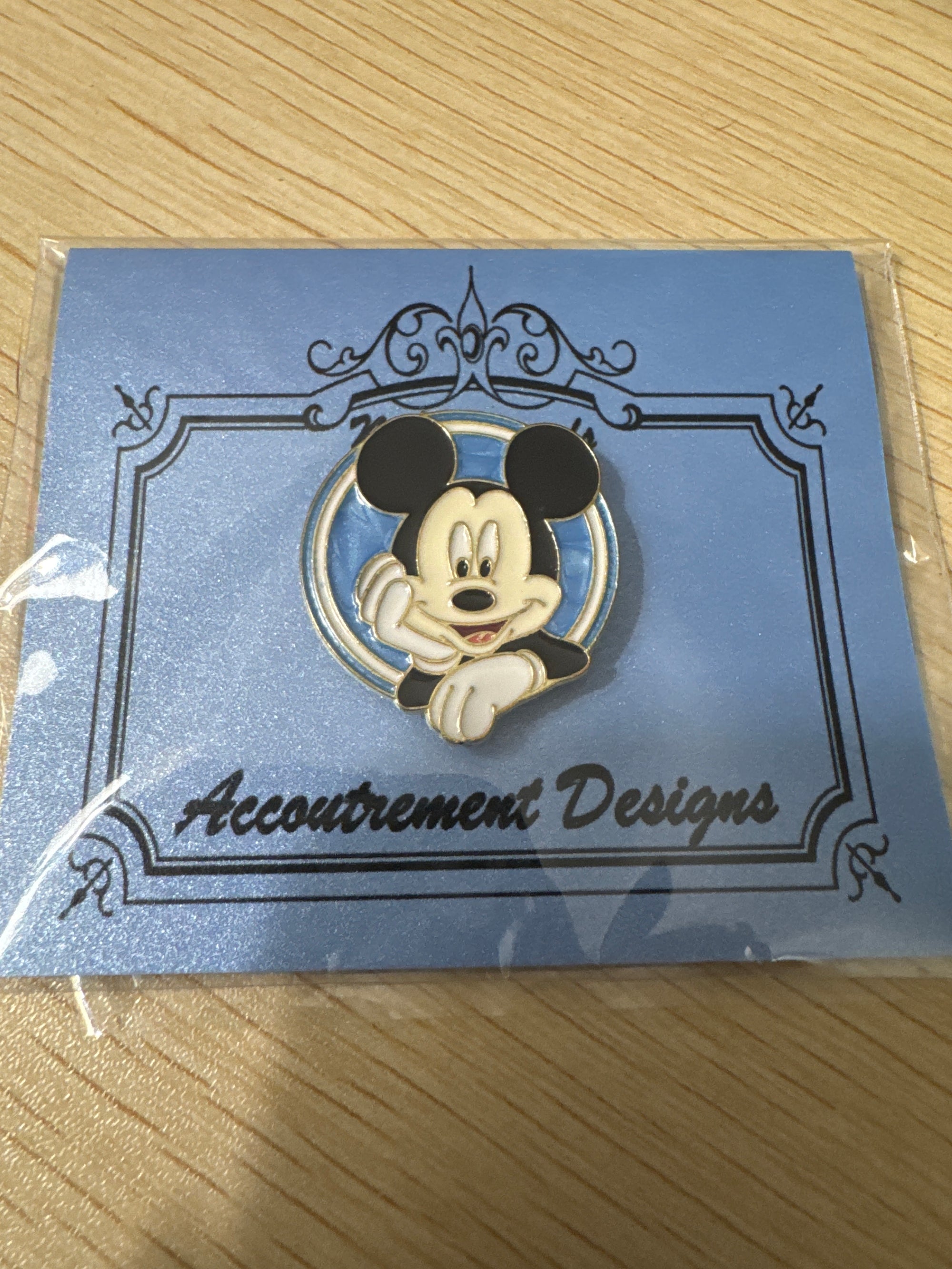 Mickey Mouse Needleminder - The Flying Needles