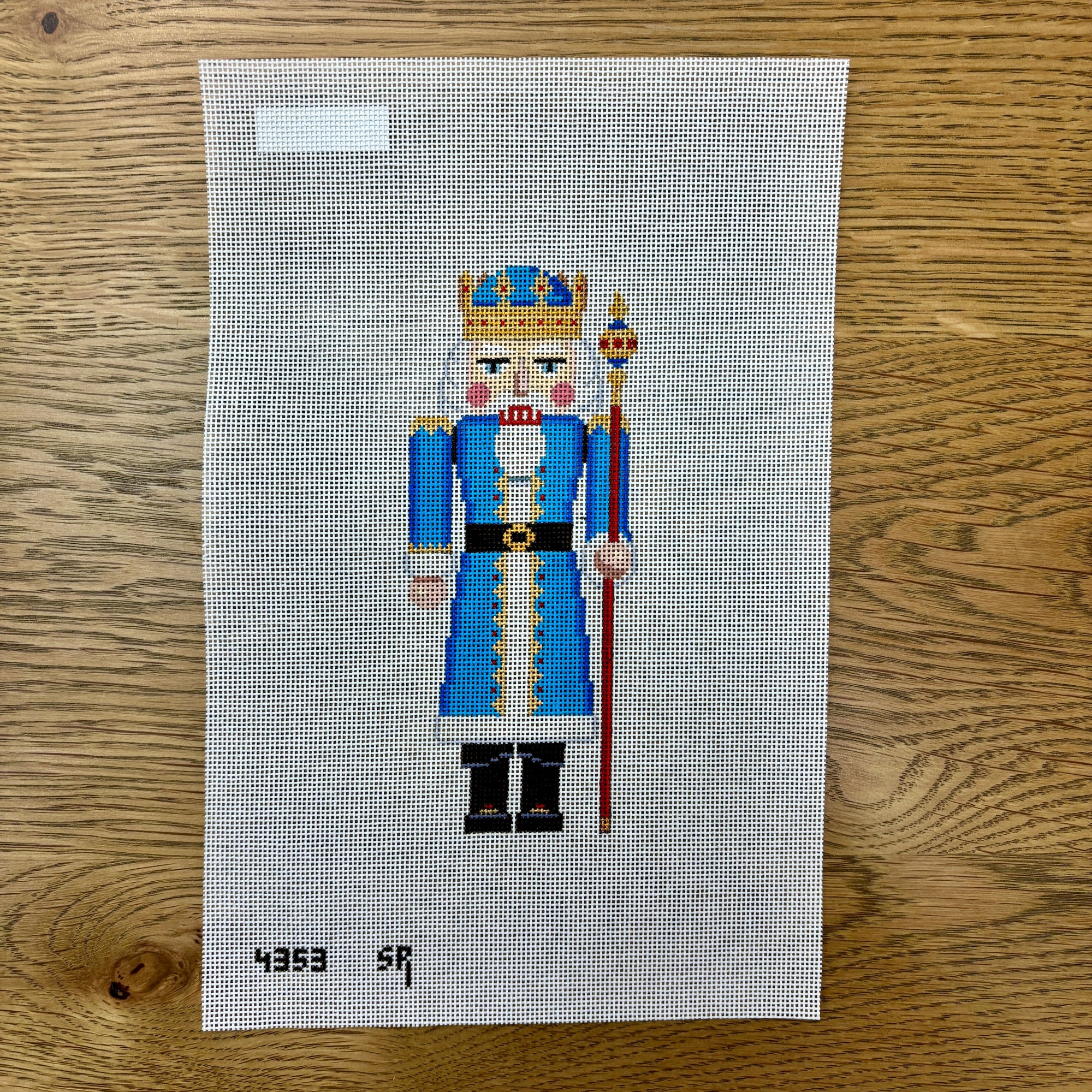 Nutcracker, Blue King with Tall Scepter - 18 mesh