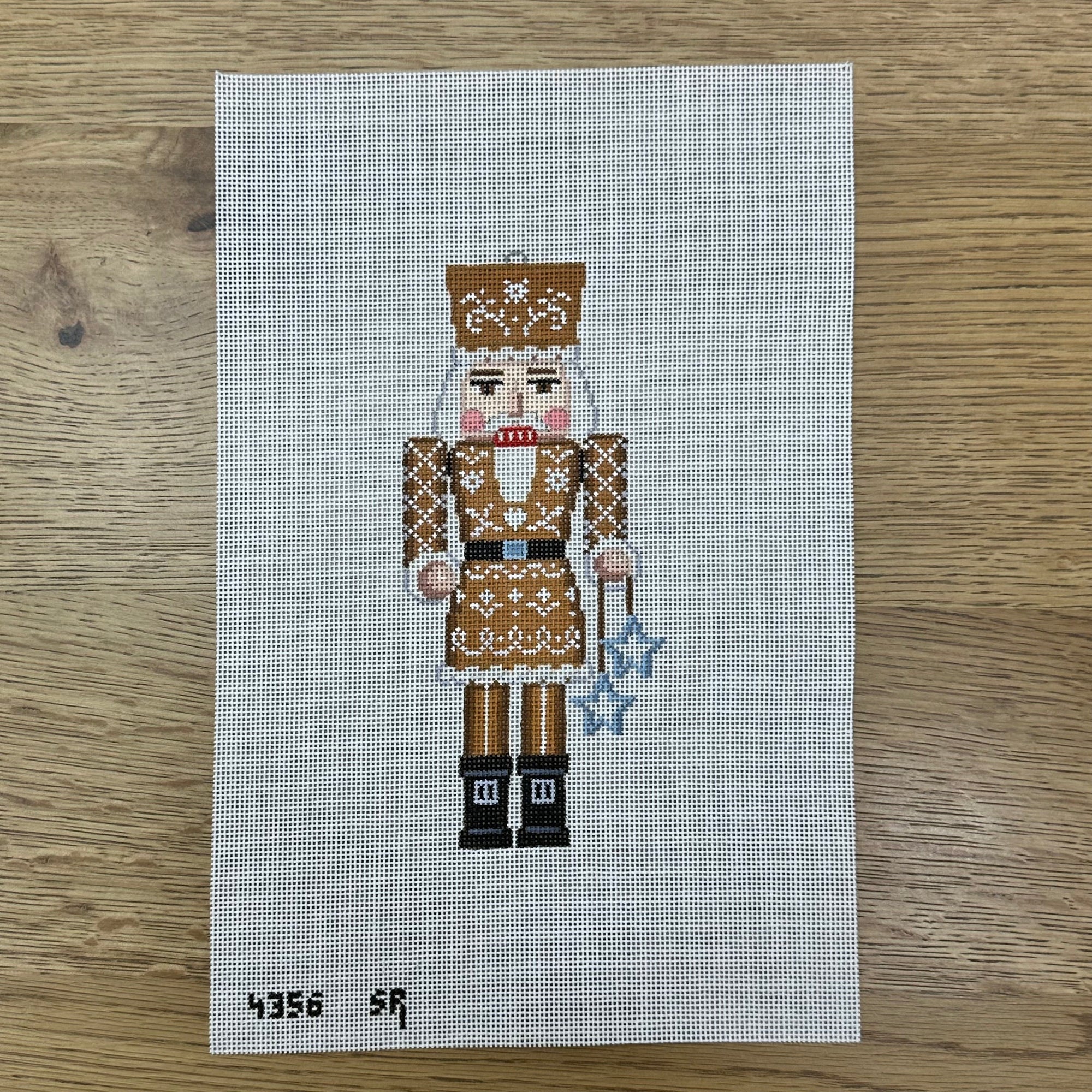 Nutcracker, Gingerbread Lace - 18 mesh