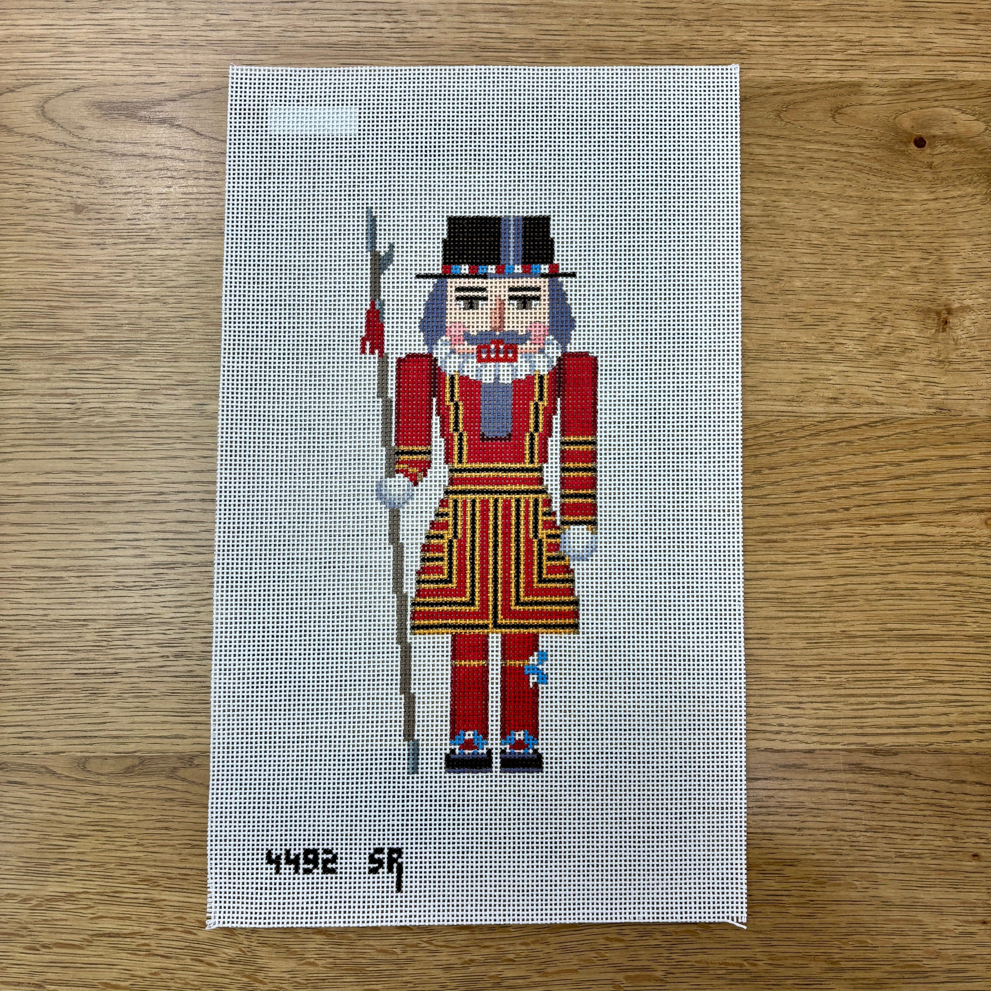 Nutcracker, Beefeater - 13 mesh