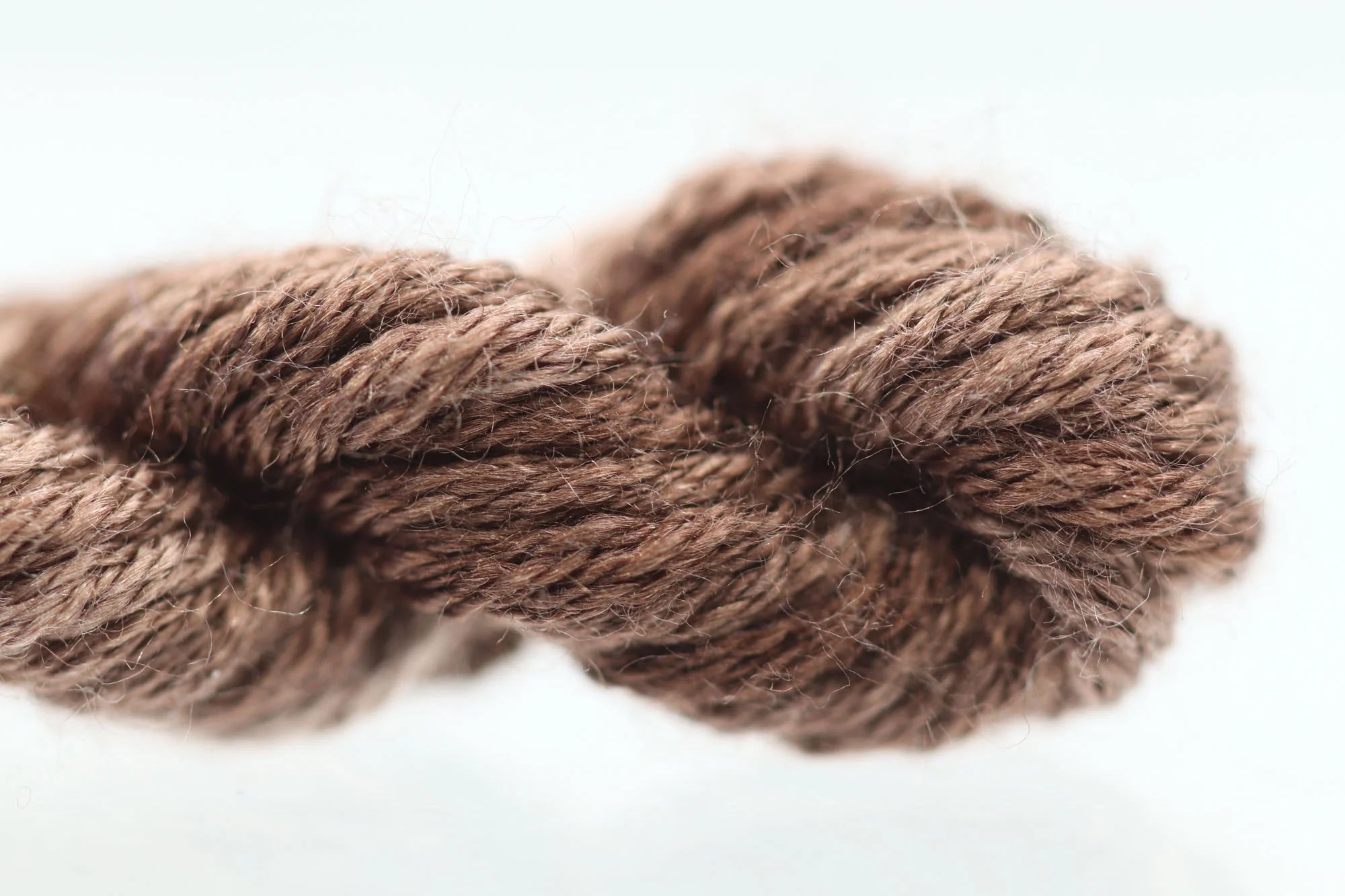 Gloriana Silk 244 Pebbles - The Flying Needles