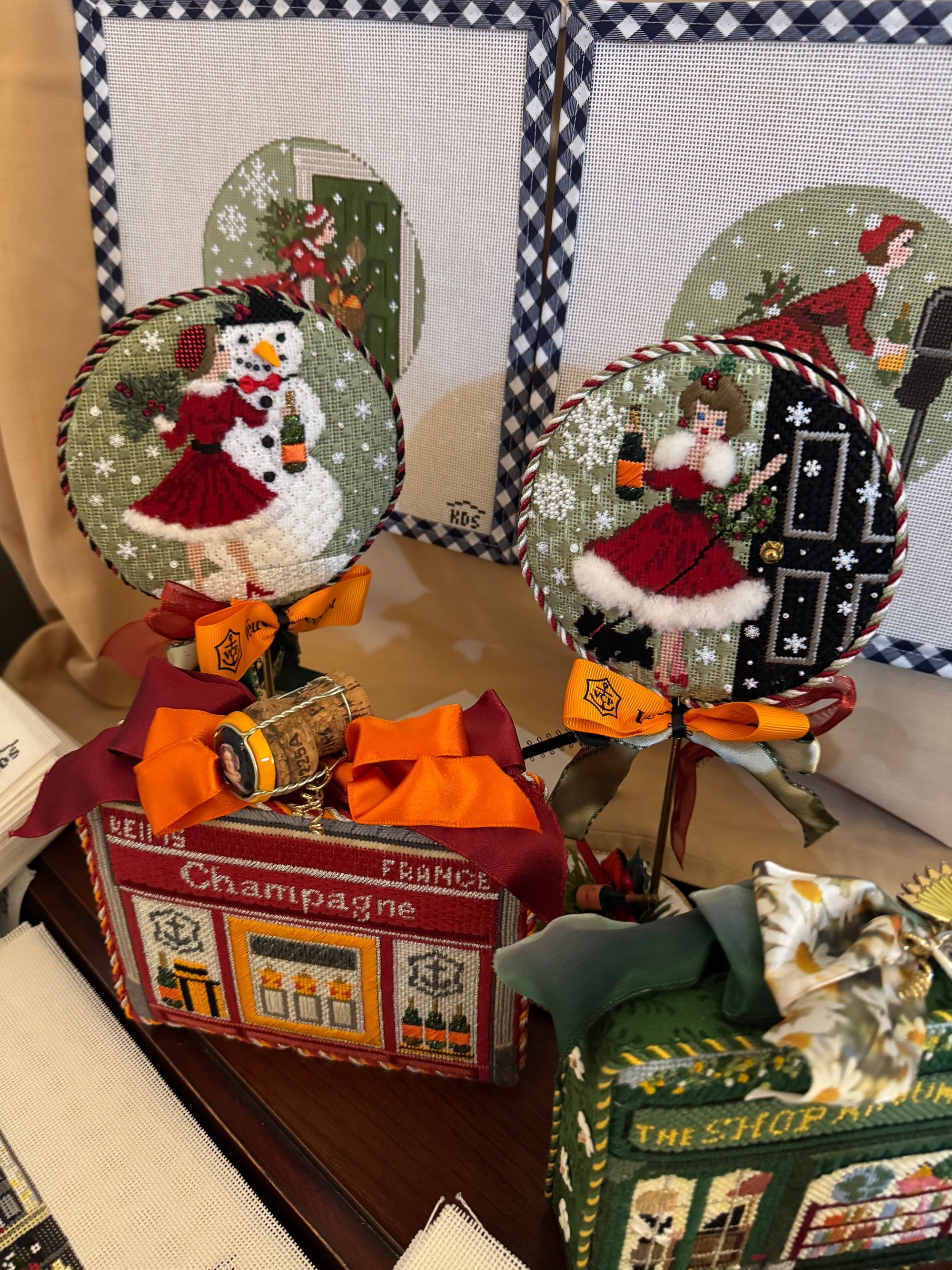 DEPOSIT - Betty Loves Bubbles Club - The Flying Needles