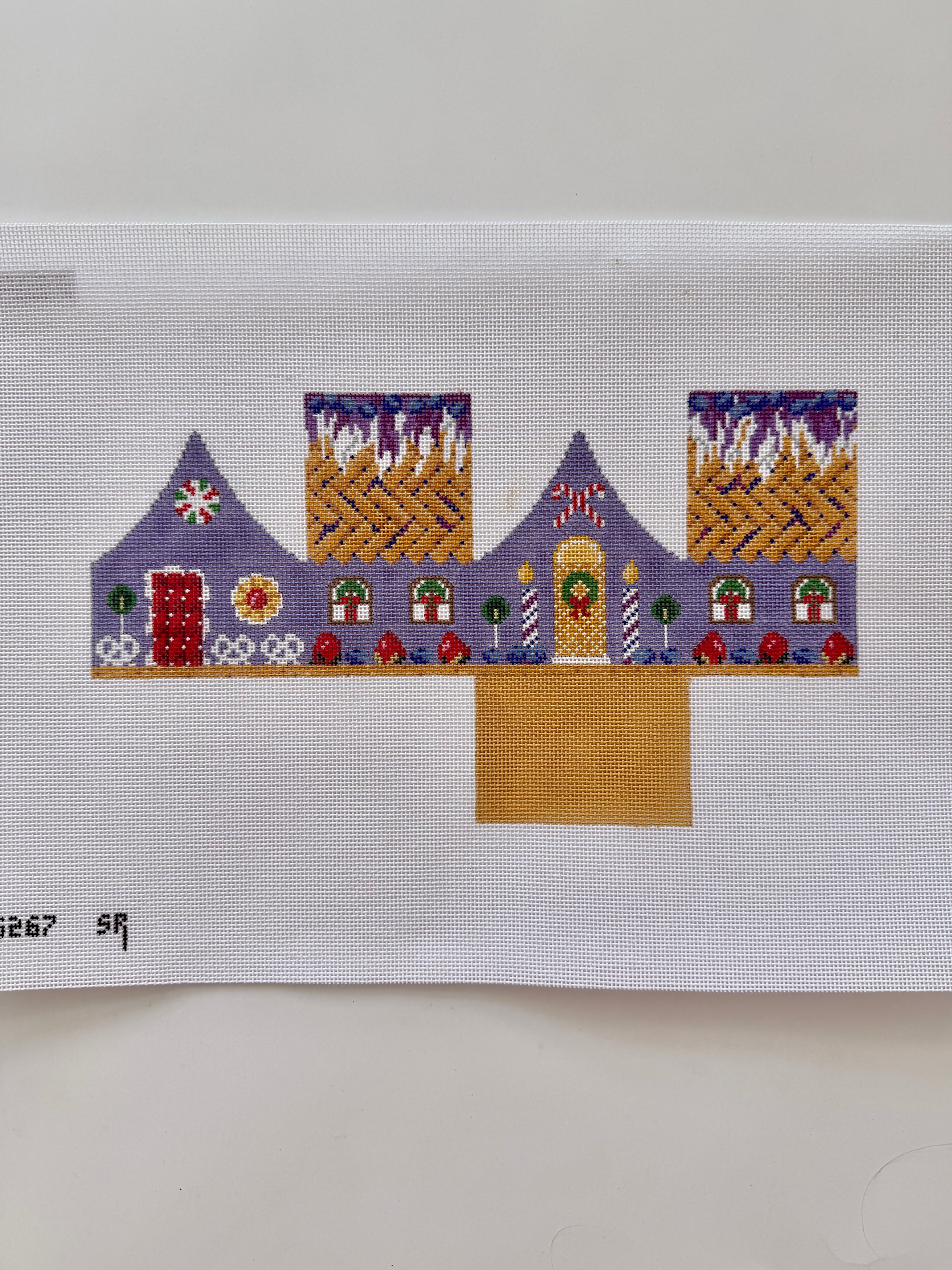 Blueberry Pie 3D Gingerbread House - The Flying Needles