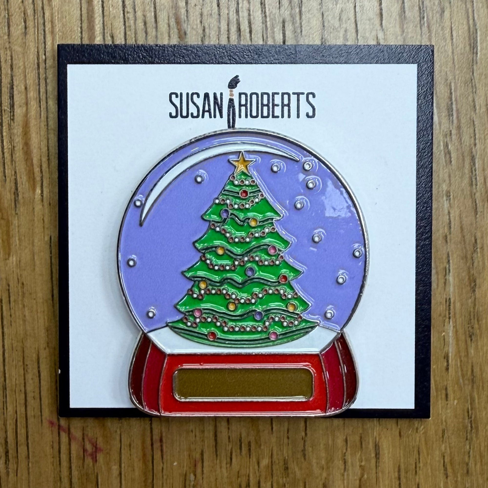 Christmas Tree Snow Globe Needleminder