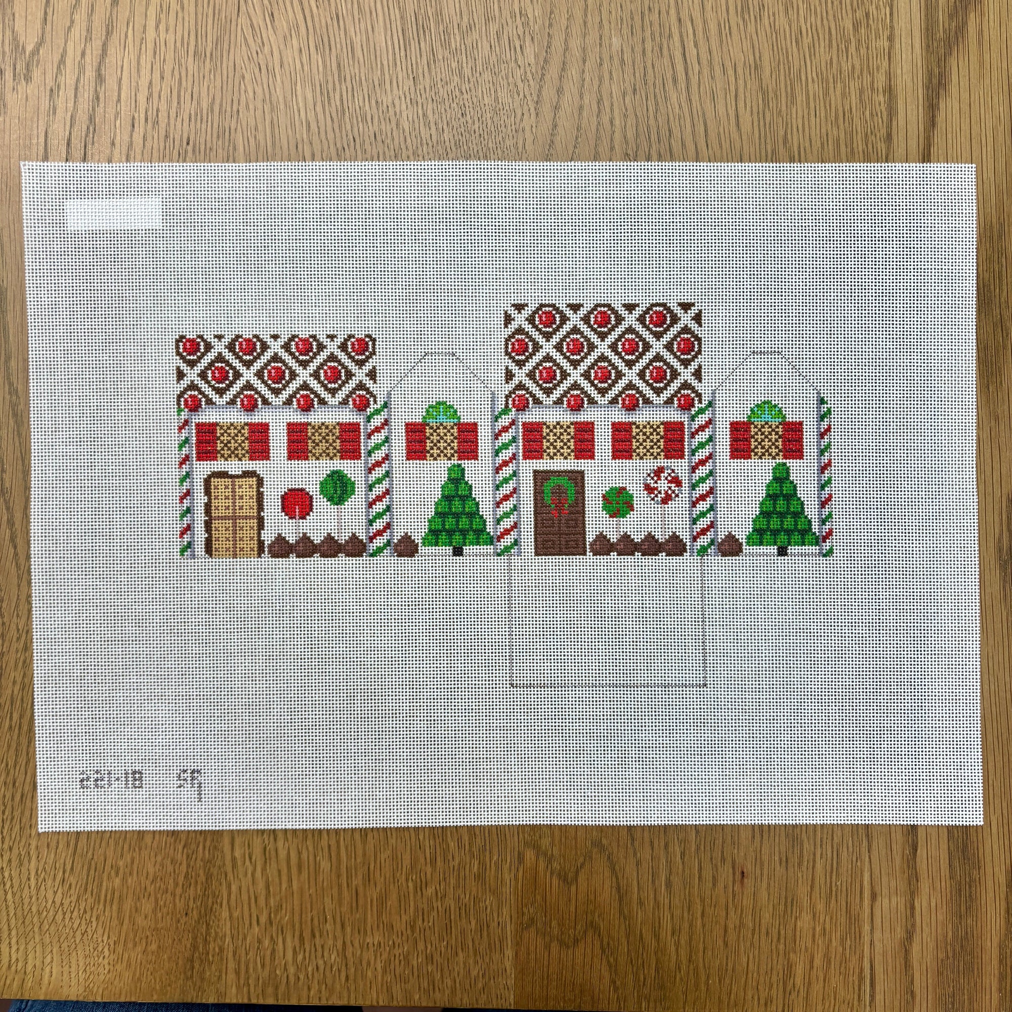 Black Forest, 3D Gingerbread House - 18 mesh - The Flying Needles