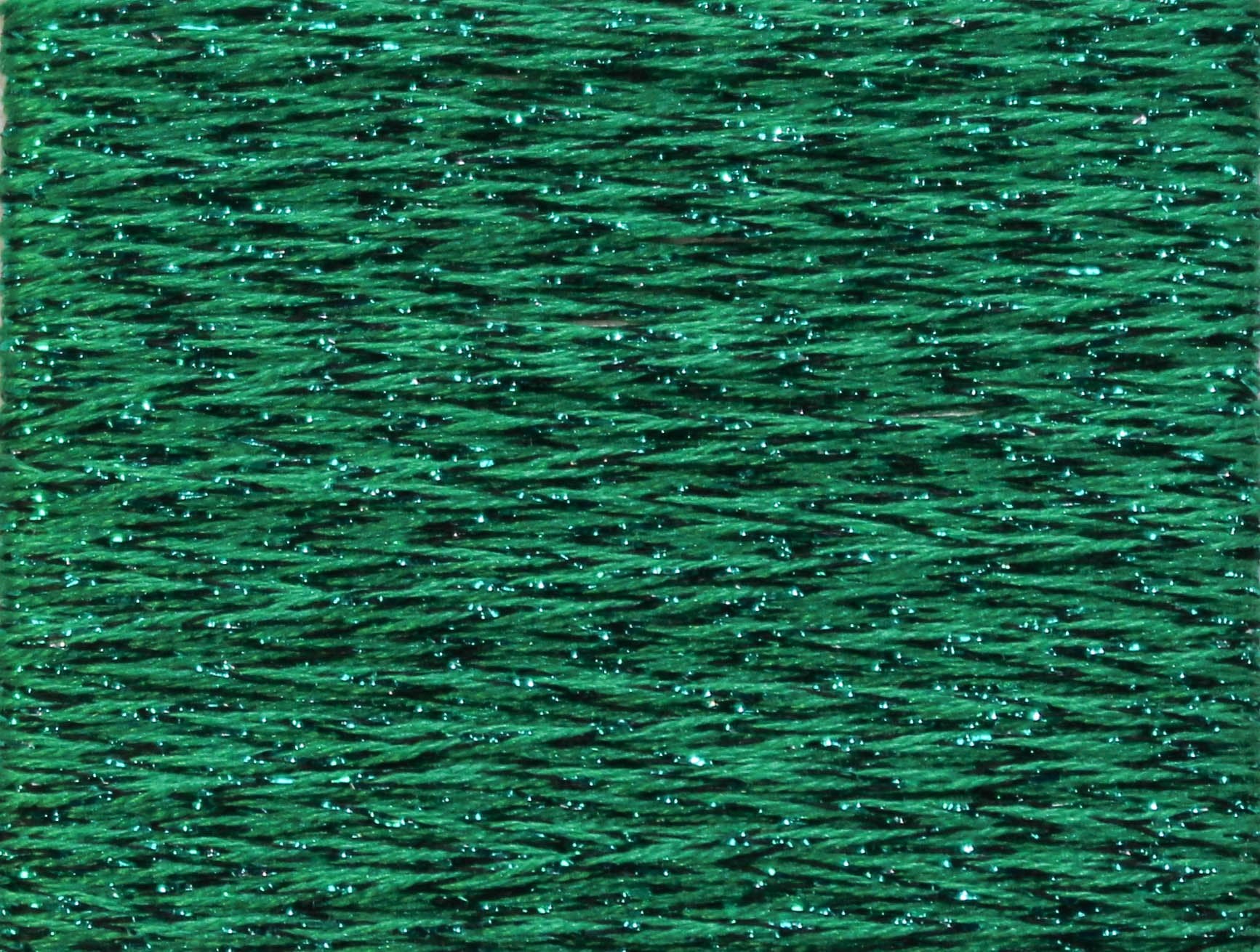 Silk Lame Plus LM95 Medium Christmas Green - The Flying Needles