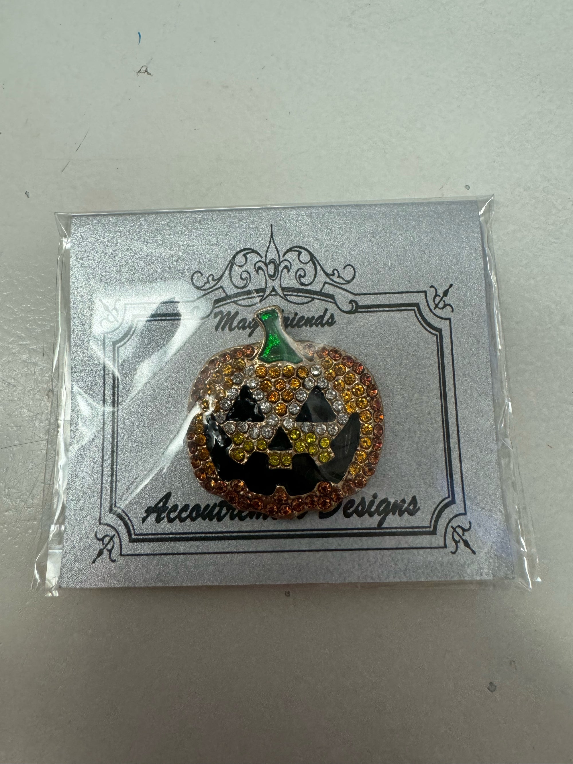 Rhinestone Jack O lanten needleminder - The Flying Needles