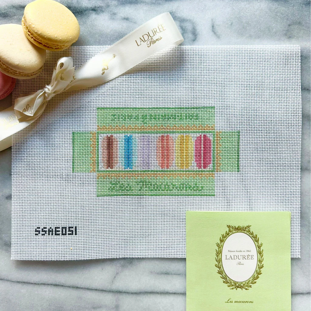 3D Macaron Box - The Flying Needles