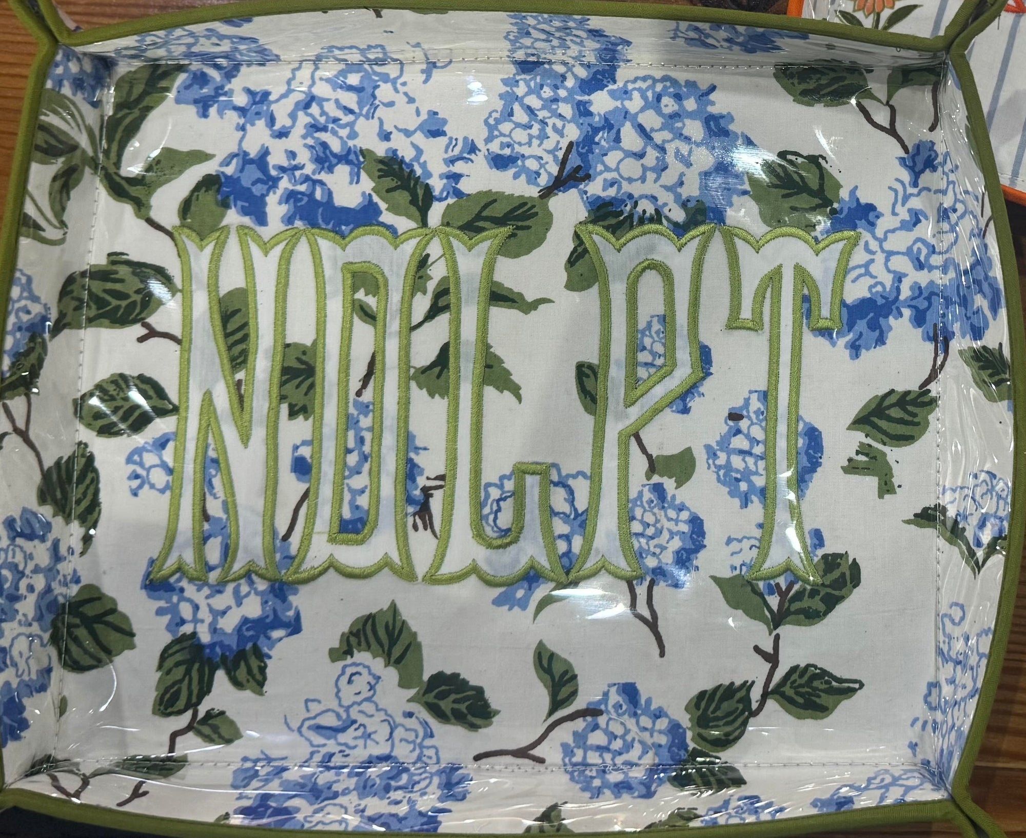 Project Tray - The Flying Needles