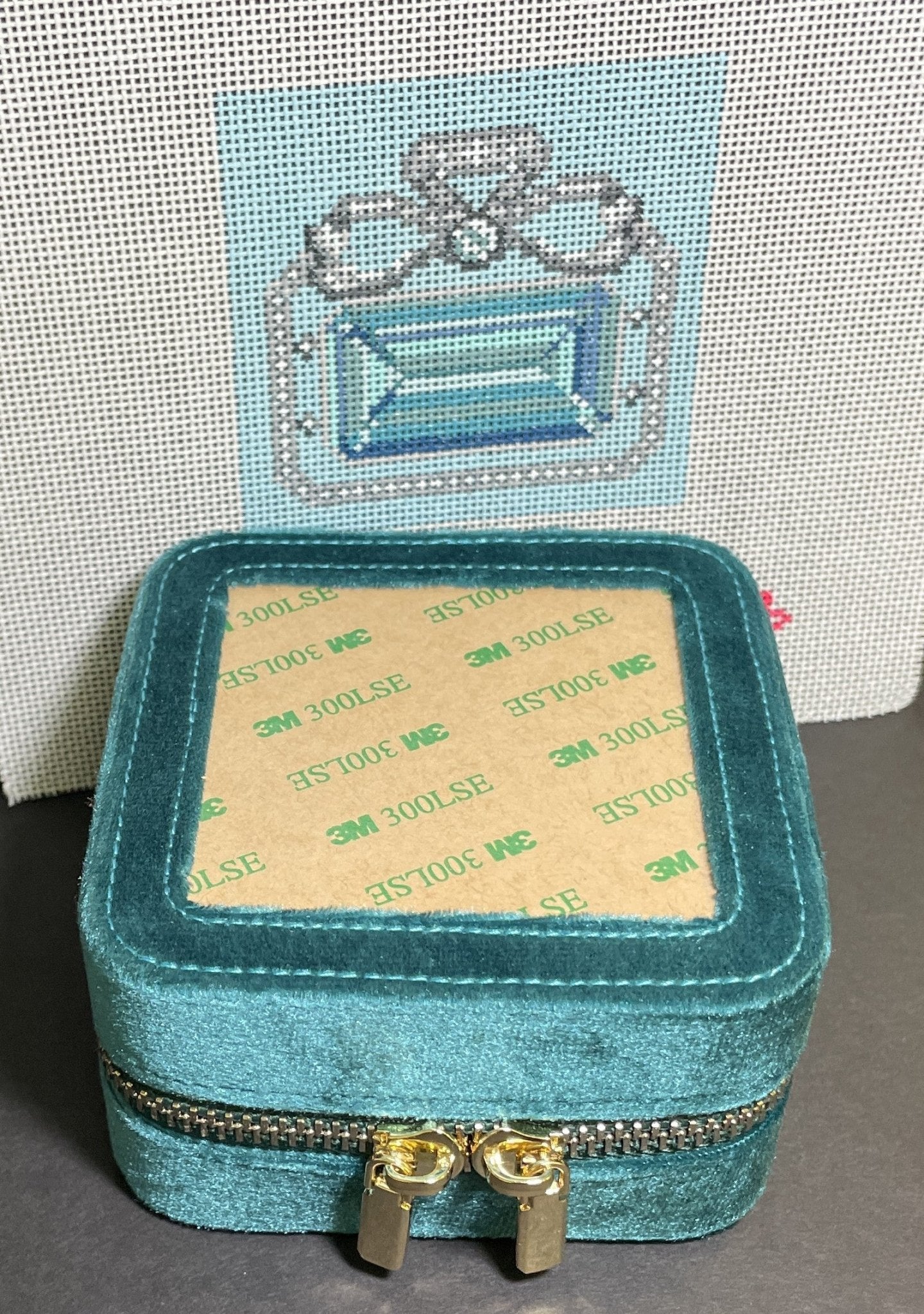 Aquamarine Insert - The Flying Needles