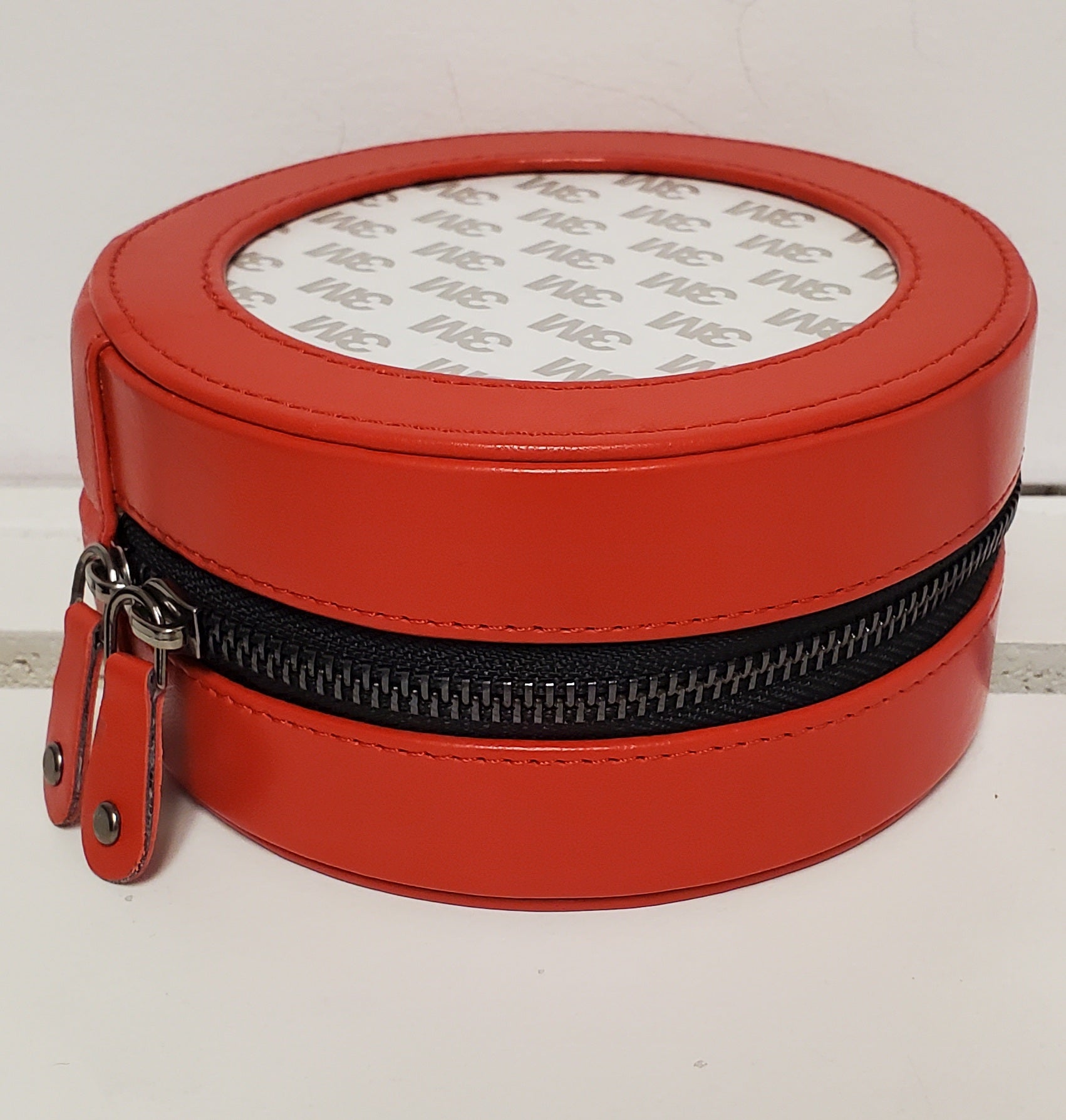 Round Leather Case - 5" - The Flying Needles