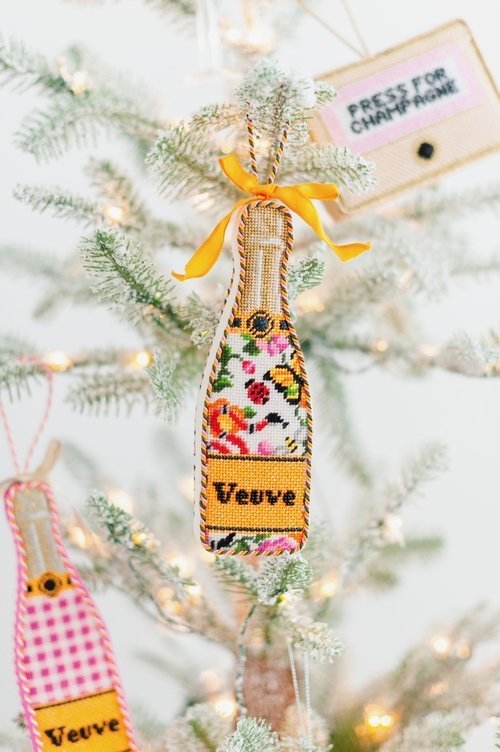 Veuve Bottle - GG Garden - The Flying Needles